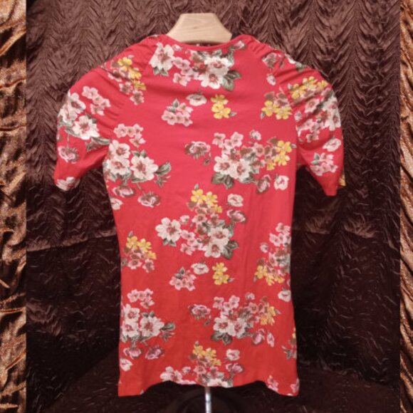 Forever 21 Floral Knit Top - Picture 2 of 3